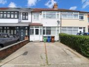 3 bedroom terraced house for sale