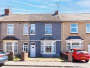 3 bedroom terraced house for sale