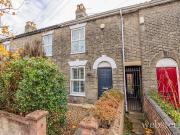 3 bedroom terraced house for sale