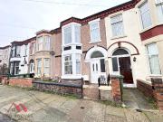 3 bedroom terraced house for sale