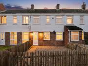 3 bedroom terraced house for sale