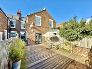 3 bedroom terraced house for sale in Annington Road,...