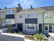 3 bedroom terraced house for sale in Ashford Crescent,...