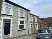 3 bedroom terraced house for sale in Baglan Street...