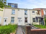 3 bedroom terraced house for sale in Bath Road,...