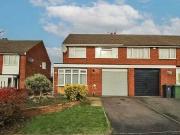 3 bedroom terraced house for sale in Baynton Road New...