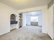 3 bedroom terraced house for sale in Boughton Green...