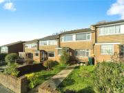 3 bedroom terraced house for sale in Brentwood Crescent,...
