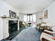 3 bedroom terraced house for sale in Broad Street,...