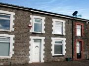 3 bedroom terraced house for sale in Cardiff Road...