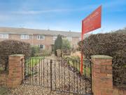 3 bedroom terraced house for sale in Chesters Avenue,...