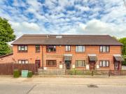 3 bedroom terraced house for sale in Colney Heath Lane,...