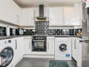 3 bedroom terraced house for sale in Cromane Square,...