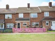 3 bedroom terraced house for sale in Downside, Bedford,...