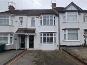 3 bedroom terraced house for sale in Dulverton Avenue,...