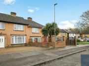 3 Bedroom Terraced House For Sale In Edgware, London