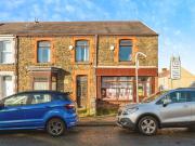 3 bedroom terraced house for sale in Elgin Street,...