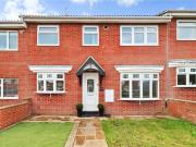 3 bedroom terraced house for sale in Fairgreen Close,...