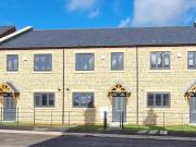 3 Bedroom Terraced House For Sale In Flore
