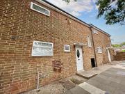 3 bedroom terraced house for sale in Garth Twentyfour,...