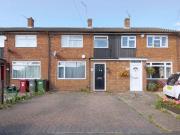 3 bedroom terraced house for sale in Gascons Grove,...