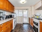 3 bedroom terraced house for sale in Goodman Park,...