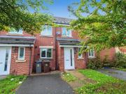 3 bedroom terraced house for sale in Greenock Crescent,...