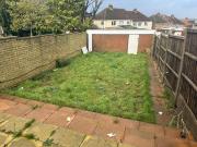 3 bedroom terraced house for sale in Groveley Lane,...