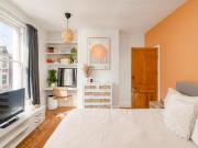 3 bedroom terraced house for sale in Gwilliam Street,...