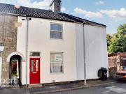 3 bedroom terraced house for sale in Hankey Street,...