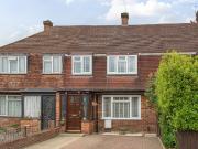 3 bedroom terraced house for sale in Harvey Gardens,...