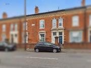 3 bedroom terraced house for sale in Heathfield Road,...