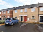 3 bedroom terraced house for sale in Hetterley Drive...