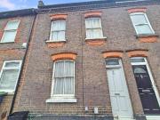 3 bedroom terraced house for sale in High Town Road,...