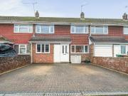 3 bedroom terraced house for sale in Hillary Road,...