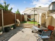 3 bedroom terraced house for sale in Horstmann Close,...