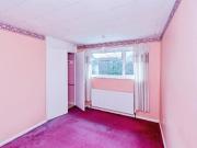 3 bedroom terraced house for sale in Howards Grove,...