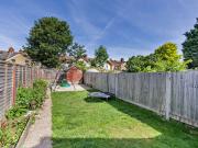 3 bedroom terraced house for sale in Kings Avenue,...