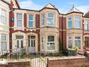 3 bedroom terraced house for sale in Kingsland Road,...