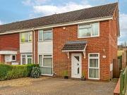 3 Bedroom Terraced House For Sale In Knebworth