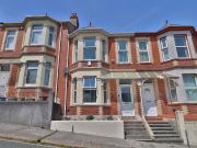 3 bedroom terraced house for sale in Lincoln Avenue,...