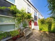 3 Bedroom Terraced House For Sale In London