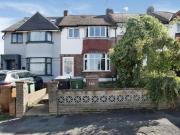 3 Bedroom Terraced House For Sale In London
