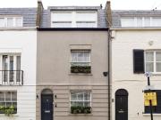 3 Bedroom Terraced House For Sale In London
