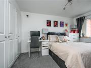 3 bedroom terraced house for sale in Longfellow Close,...