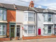 3 bedroom terraced house for sale in Lutterworth Road,...