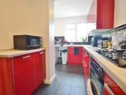 3 bedroom terraced house for sale in Lynch Hill Lane,...