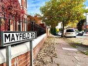 3 bedroom terraced house for sale in Mayfield Road,...