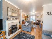 3 bedroom terraced house for sale in Mayland Avenue,...
