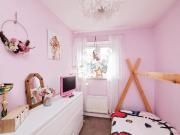 3 bedroom terraced house for sale in Meadow Road,...